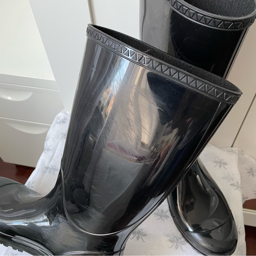 UGG Tall Black Rain Boots Sz. 9 - Picture 4 of 5